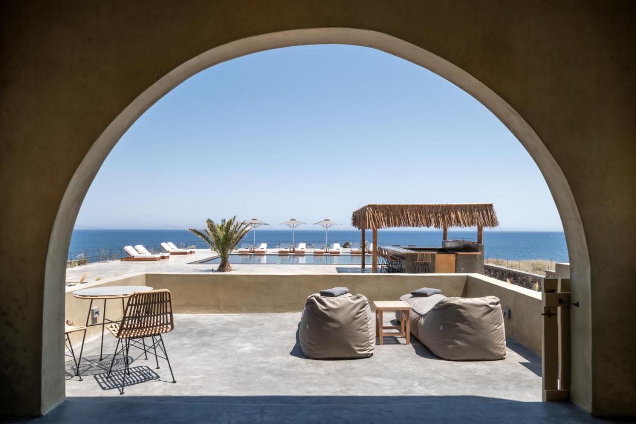 Colombos Beachfront Foinikiá 外观 照片