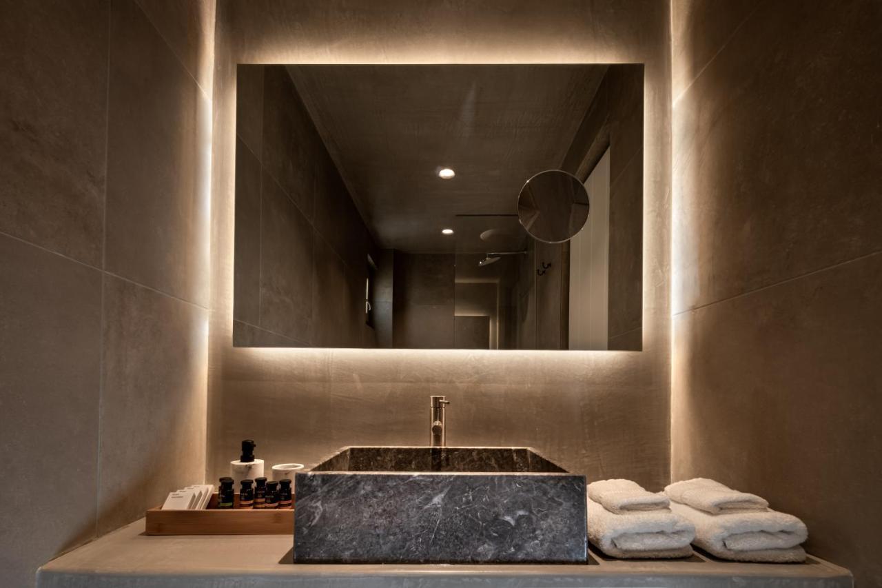 Colombos Beachfront Foinikiá 外观 照片
